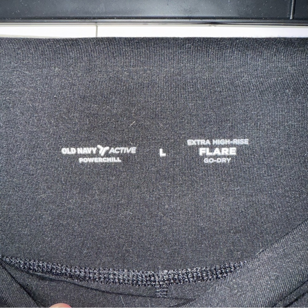 Old Navy Active Split Hem - image 4